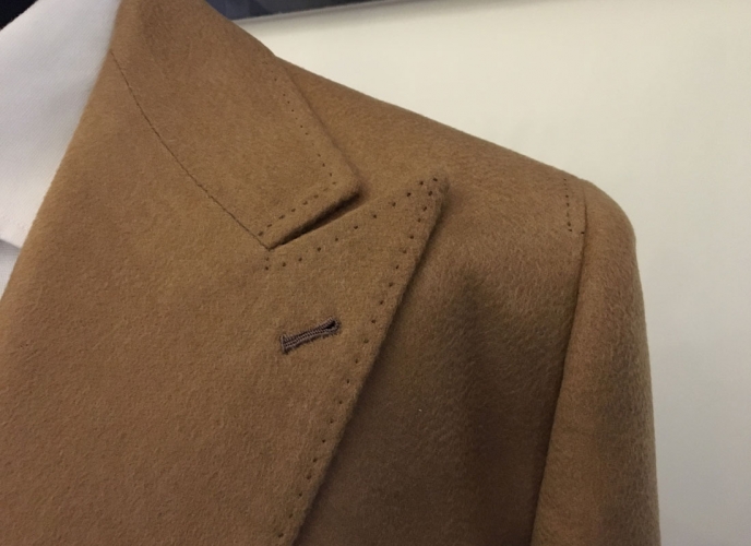 Double-breasted coat in cashmere
