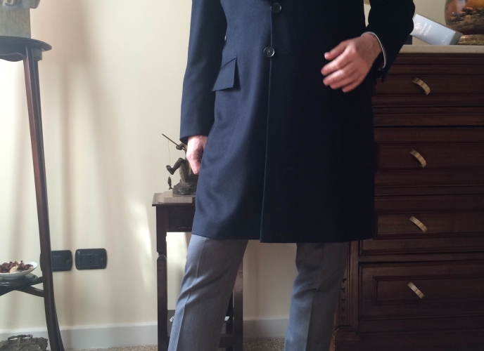 Blue single-breasted cashmere coat